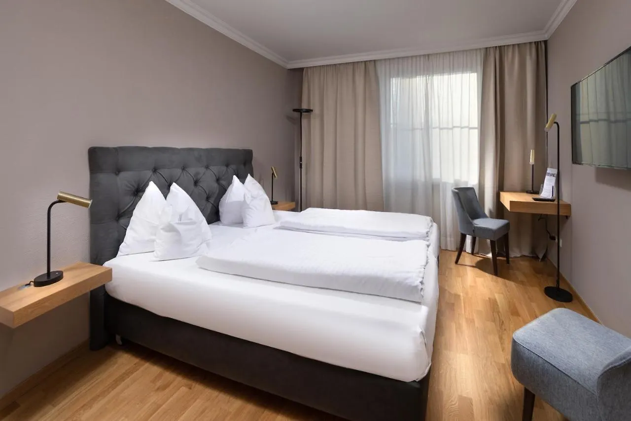 ****  Hotel Goldene Sonne Landshut Germany