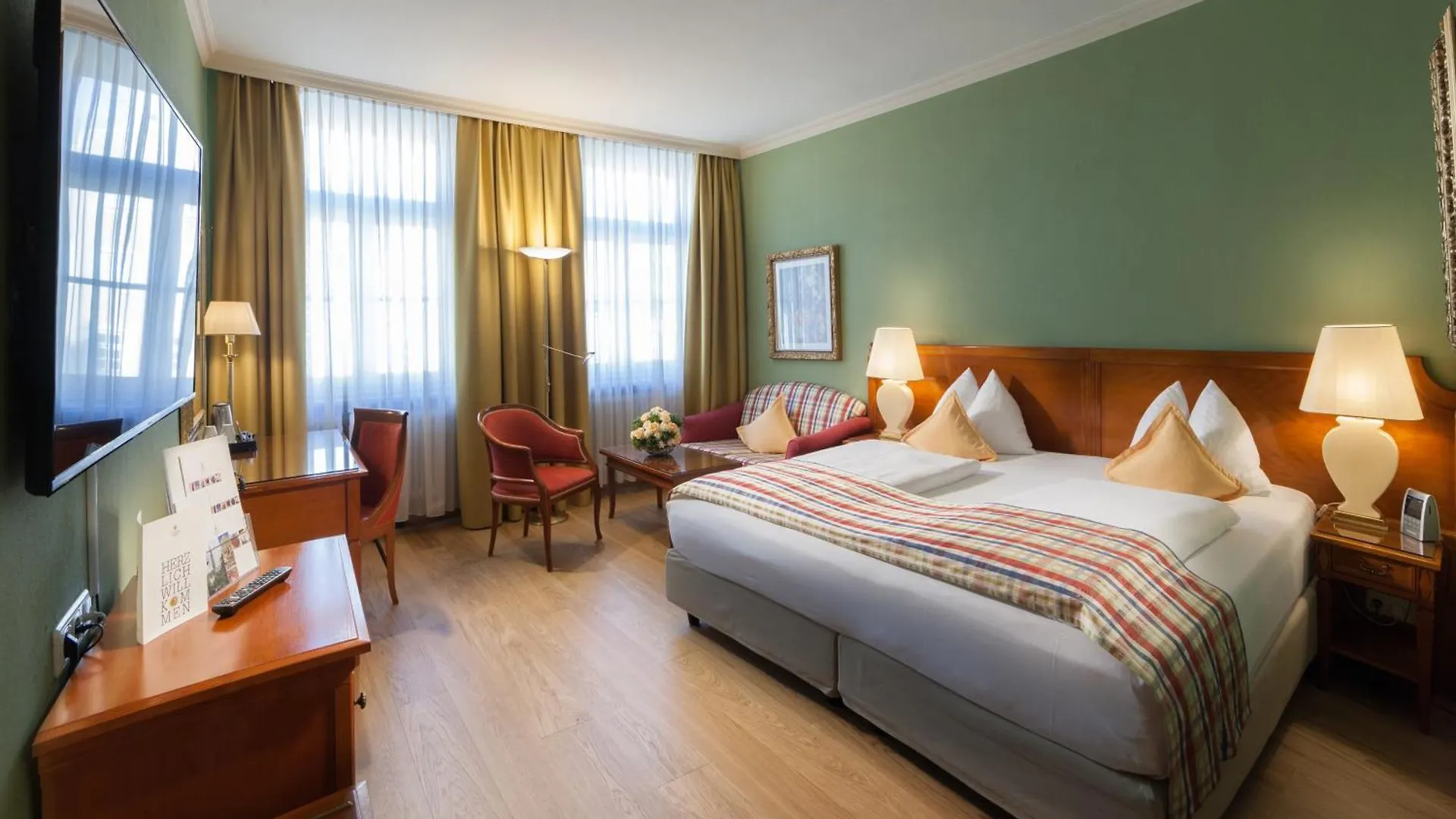 ****  Hotel Goldene Sonne Landshut Germany