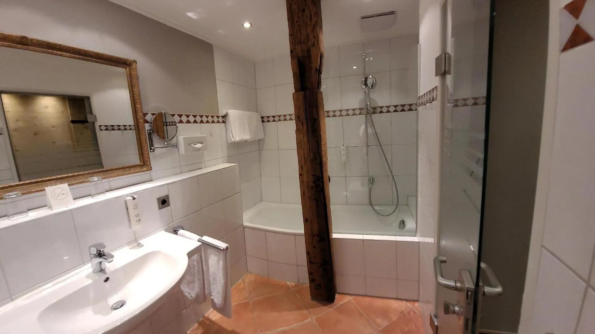 ****  Hotel Goldene Sonne Landshut Germany
