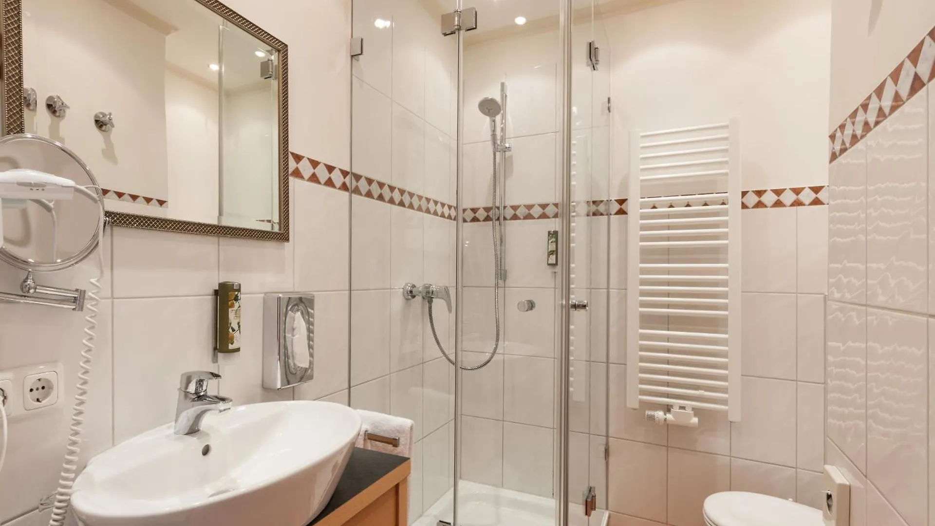 Hotel Goldene Sonne Landshut