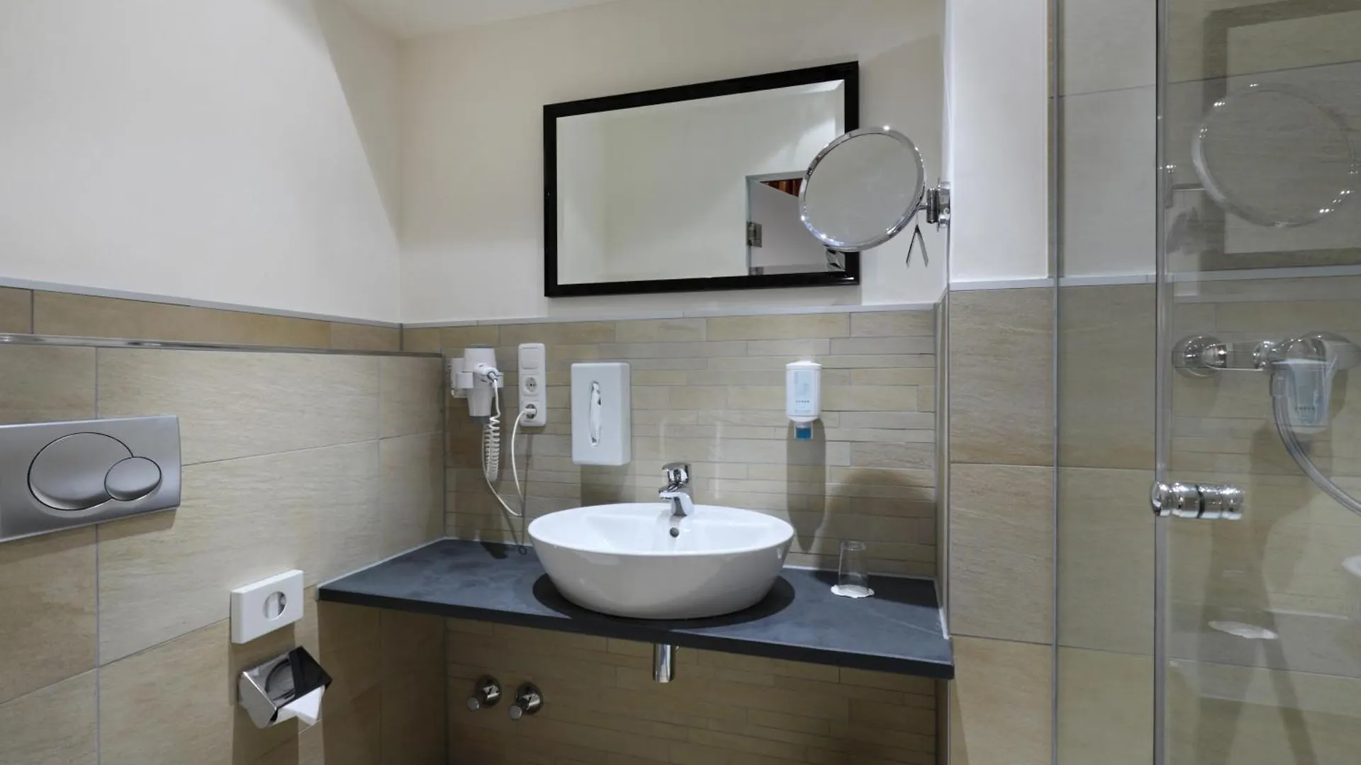 Hotel Goldene Sonne Landshut